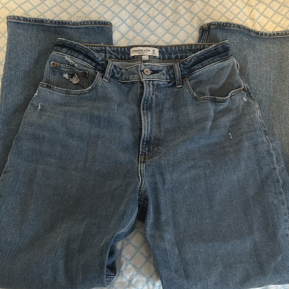 Abercrombie and Fitch, the 90s relaxed Jean high-rise, size 30 EUC - Picture 2 of 4